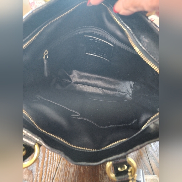 NWOT Coach Daisy Pocket Tote K1271 F20047 - Picture 11 of 12